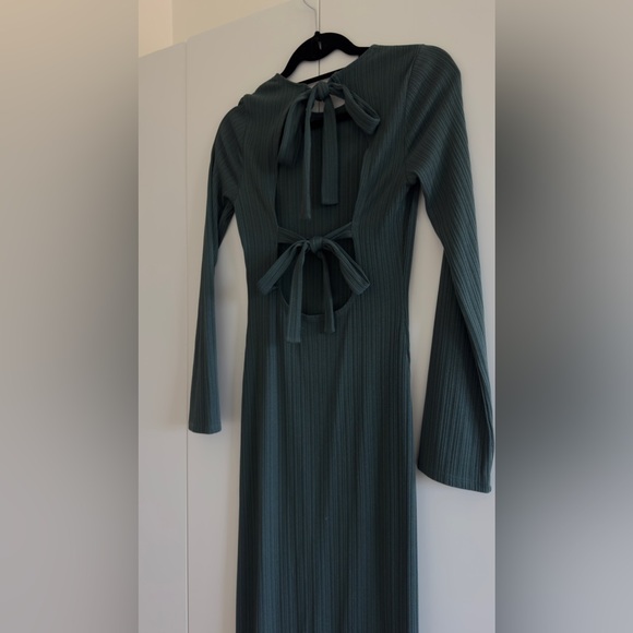 Reformation Green Long Sleeve Midi Dress - Picture 7 of 10